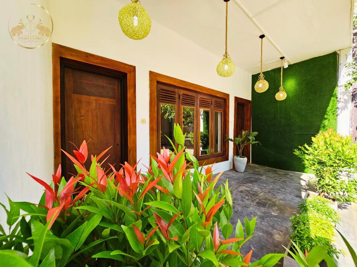 Galle Face Terrace Hostel By Tourlux Colombo Eksteriør billede